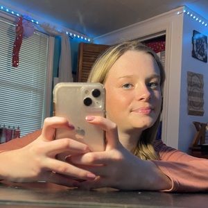 Meet your Posher, Kaye